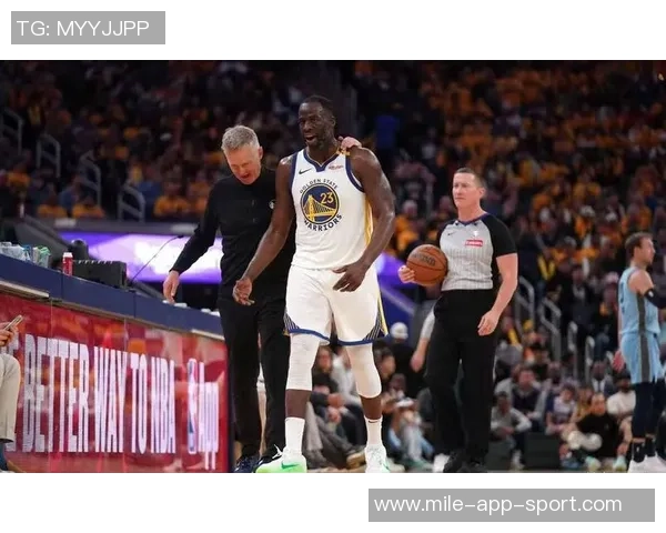 勇士队今日八人得分上双展现酣畅淋漓的进攻风采引发球迷热烈讨论