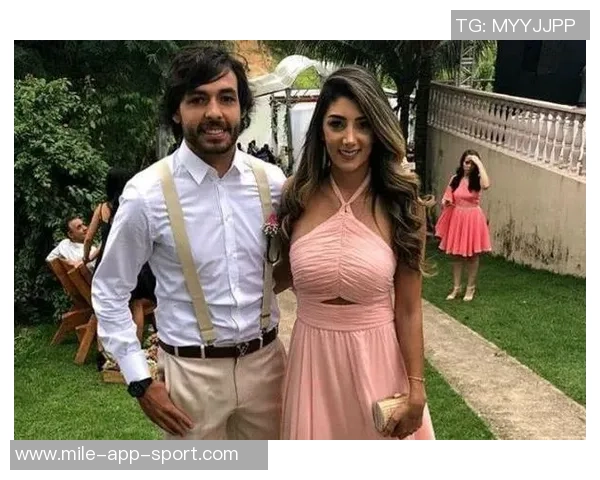 巴媒报道41岁弟媳考虑回欧洲踢球优先选择靠近英格兰的球队