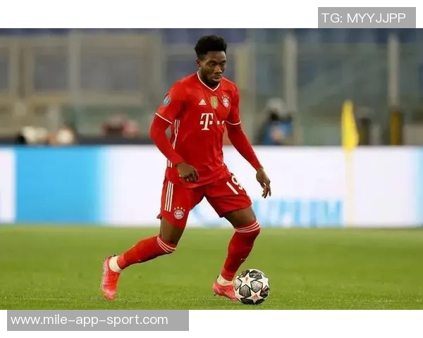 戴维斯恢复训练进展顺利预计很快回归拜仁合练